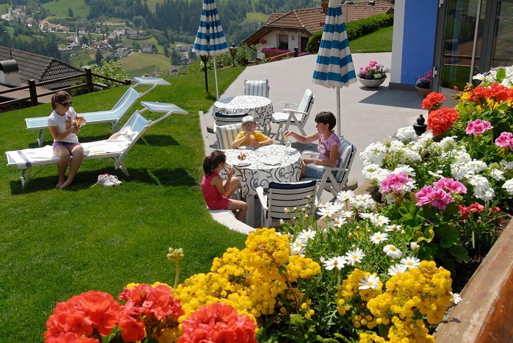 Hotel Talblick Ortisei Exterior foto