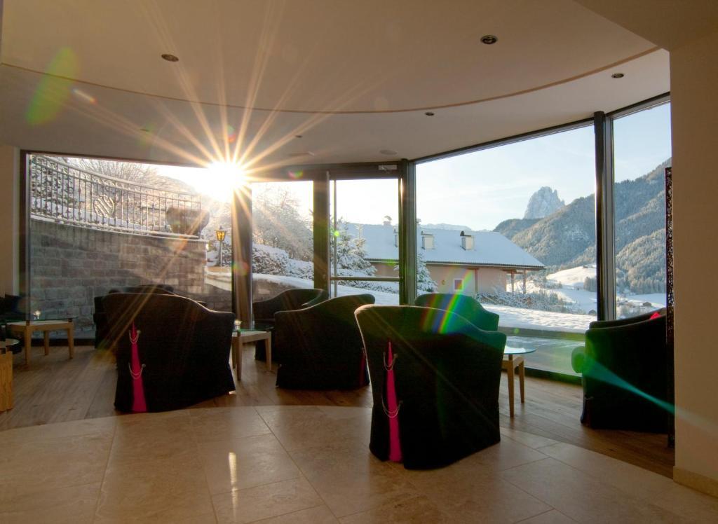 Hotel Talblick Ortisei Exterior foto