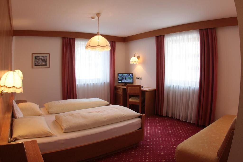 Hotel Talblick Ortisei Habitación foto